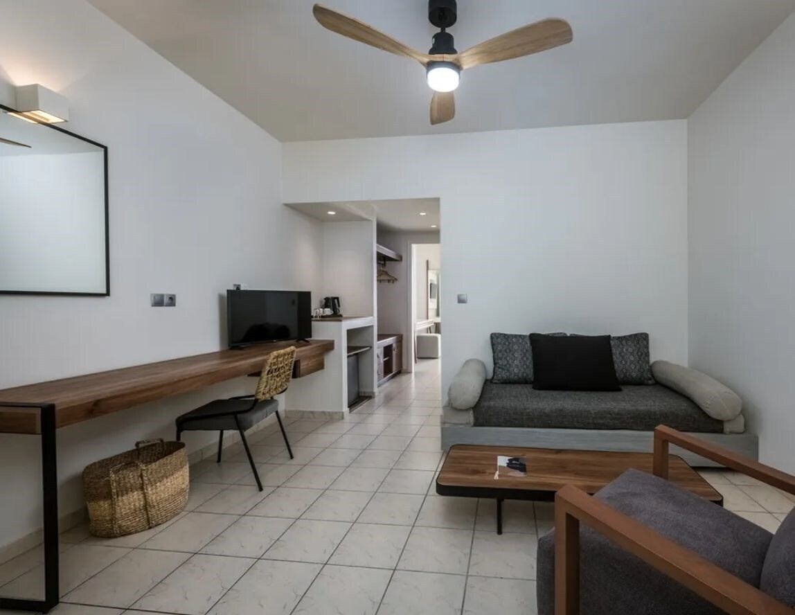 Фотография More Meni Residence & Suites 4*